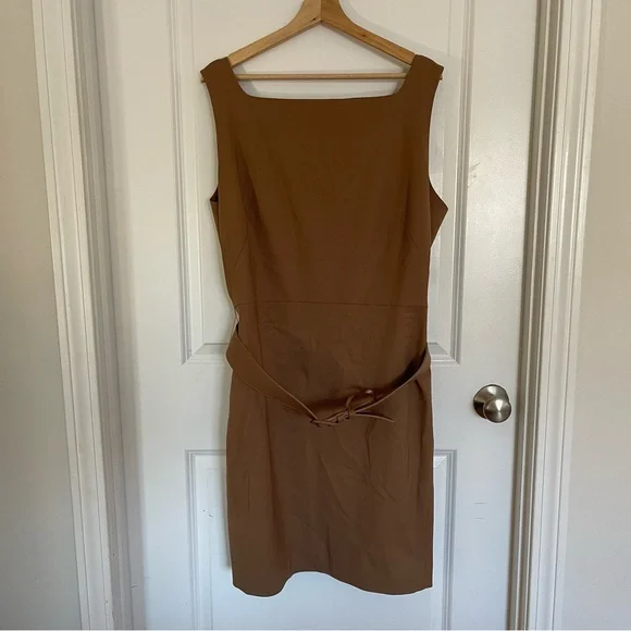 M.M. LaFleur The Cynthia Dress in Italian Wool Twill - Picture 2 of 11